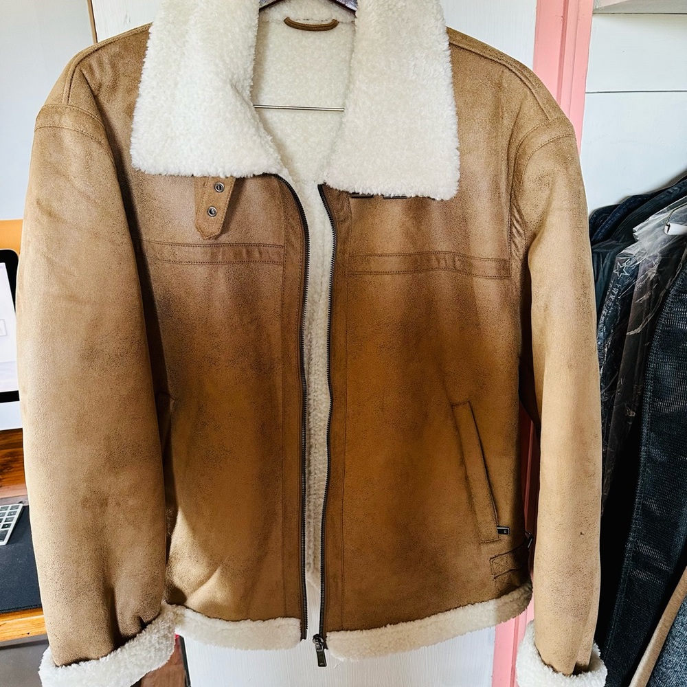 NWOT Men’s Zara Faux Shearling Coat (Size XL)